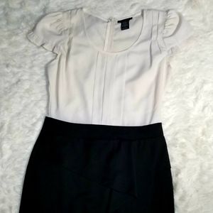 Esley NWOT Cream Black Dress